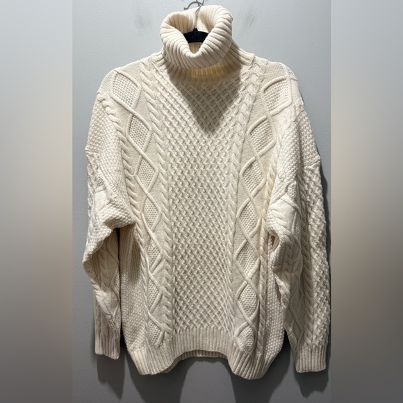Aritzia Sunday Best Peggy Turtleneck Cable Knit - cream - Picture 2 of 5
